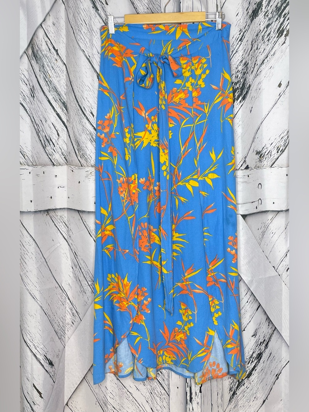 Olivaceous Wrap Tie Maxi Skirt Floral Print M